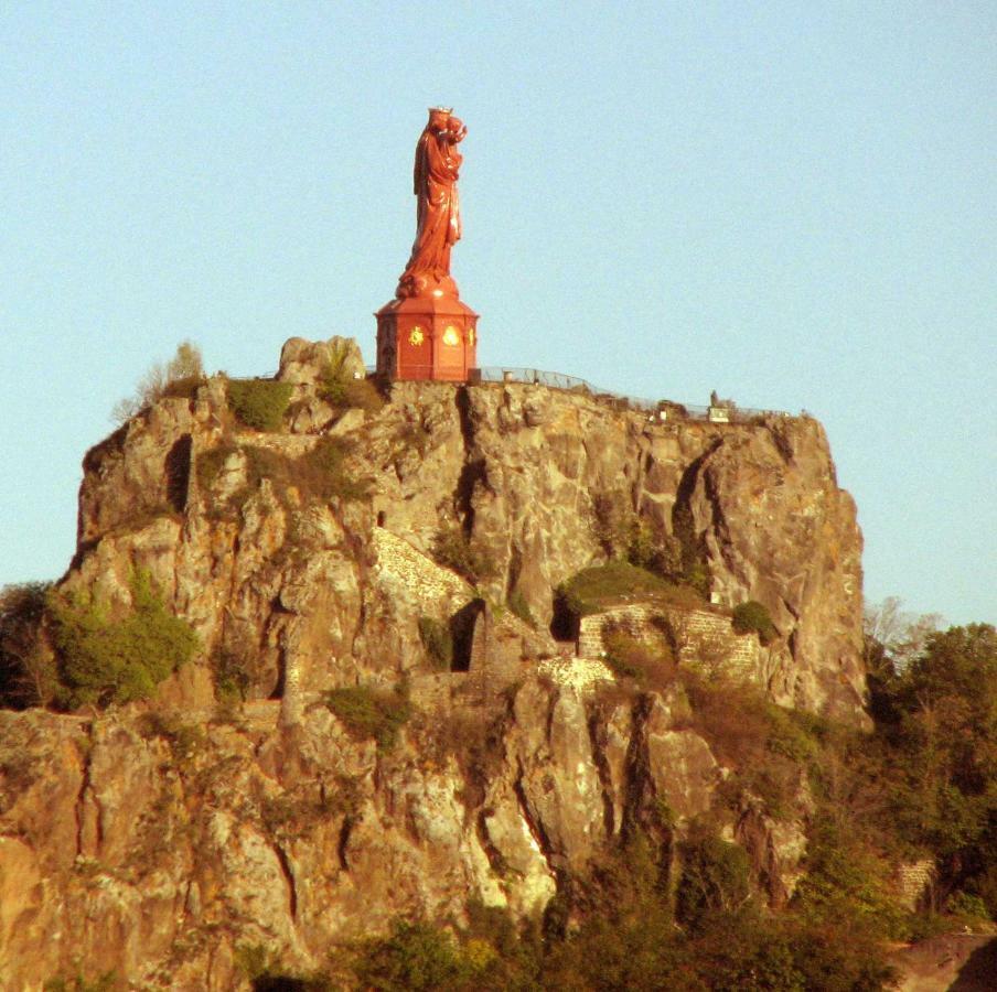 Camping La Vallee Verte 昂贝尔 外观 照片